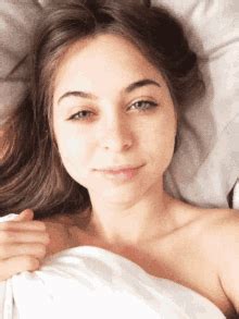Riley Reid Laughing Gif Riley Reid Laughing Laugh Discover And