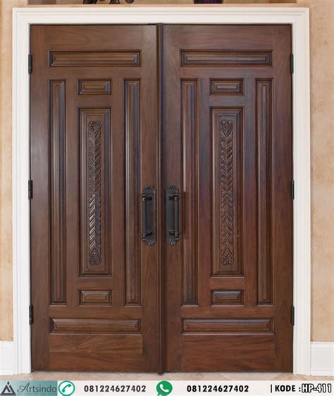 Sedangkan pada ruko atau rumah toko, biasanya digunakan sebagai rolling door yang memiliki profil khusus. Pintu Kupu Tarung Klasik, Pintu Utama Model Ukir Kayu Jati ...