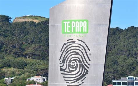 Te Papa Hosts Exhibition On Surrealist Art Rnz