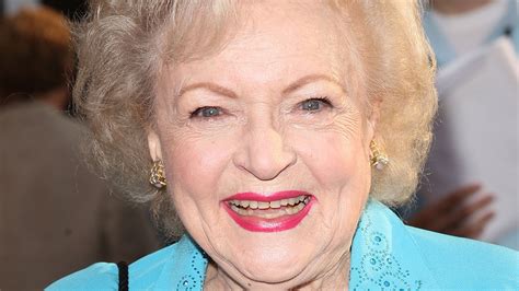 The One Thing Betty White Said That Left The Proposal Cast In Tears
