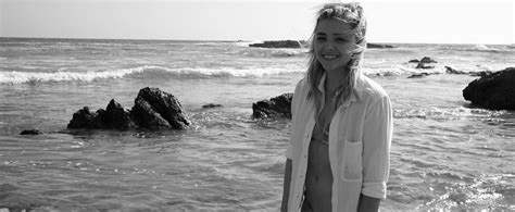 Chloe Grace Moretz Topless Beach Photo August 2016 Popsugar Celebrity