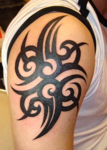 Tribal Shoulder Blade Tattoo Ideas For Men