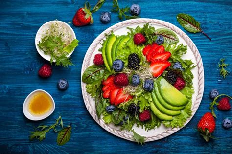 We base all our meals on whole food that is low in carbs, moderate protein and high in healthy fats. 10 Delicious Foods for a Low Carb Diet