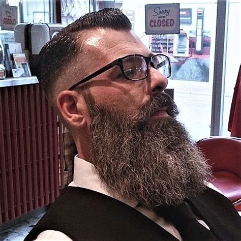 Your Daily Dose Of Great Beards📍 Hipster