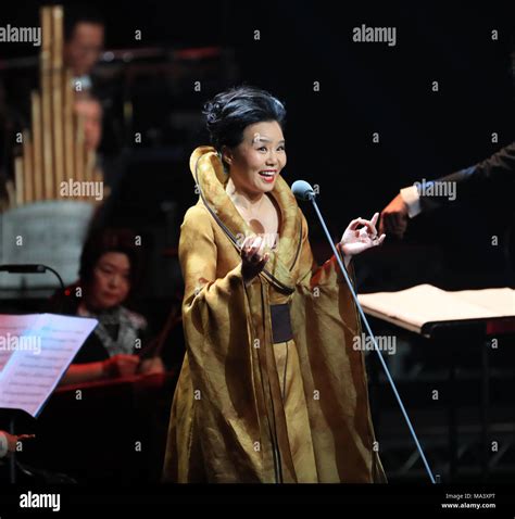 Los Angeles Usa 29th Mar 2018 Chinese Singer Gong Linna Performs