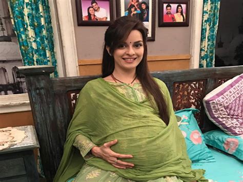 riya mathur ekta kaul posts picture from the last day of her shoot for mere angne mein