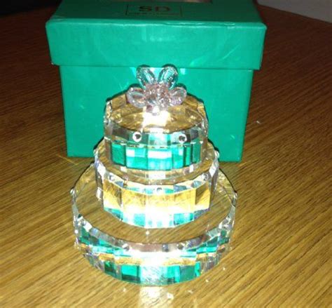 I'm happy to give out approximate costings of your cake! Simon Design Designer Crystal 3 Tier Cake Paperweight ...