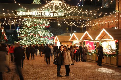 9 Best Cities To Spend Christmas In Canada Curated