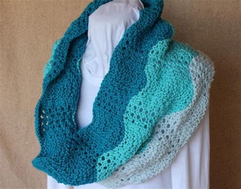 It's the yarn featured for the four lace. 10 Easy Lace Knitting Stitches & Patterns