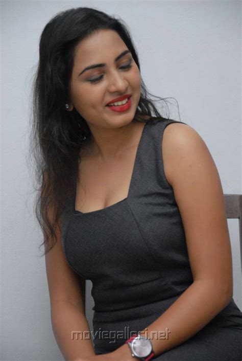 Telugu Actress Srushti Dange Hot Photoshoot Pics In Short Dress New Movie Posters