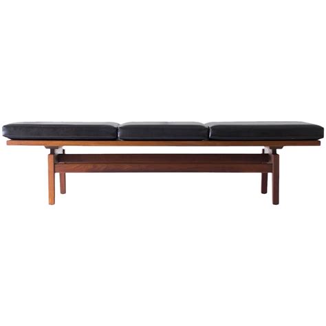 Jens risom's furniture, the first collection designed for and manufactured by knoll, helped establish the company as an early provider of modern design in america. Jens Risom Coffee Table or Bench at 1stdibs