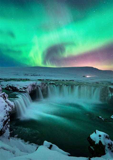 Godafoss Waterfall Visit North Iceland In 2020 Island Landschaft