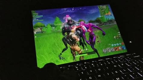 How well does fortnite run on a surface pro4 with a i7 cpu and 8gb of ram. Can the 4GB microsoft surface go play Fortnite - YouTube