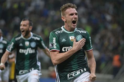 Check spelling or type a new query. Com gol aos 54 minutos, Palmeiras bate o Peñarol e lidera ...