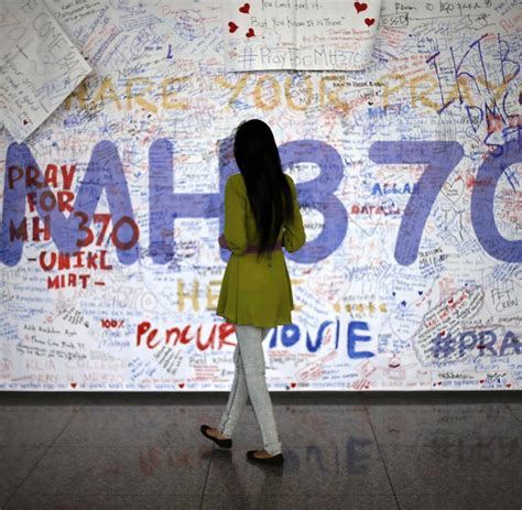 Ohne vorwarnung verschwindet ein lasst uns beten für flug mh370. Vermisstes Flugzeug: Suche nach Boeing schwierig „wie eine ...