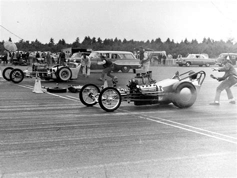Vintage Drag Racers