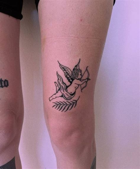 Pin de Zühre em tattoo Cupido tatuagem Tatuagens retro X tatuagem