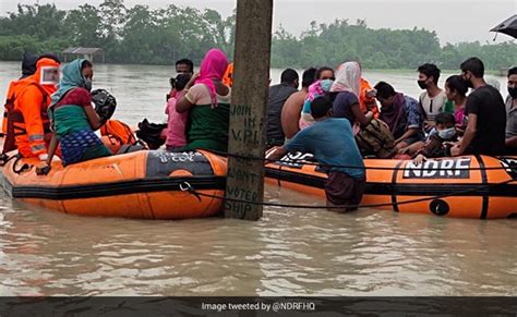 Assam Flood Situation Worsens 44 Dead 13 Lakh Affected More Rain And Flood Warning Issued