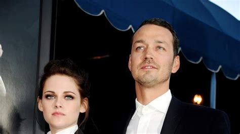 Kristen Stewart Affair Wife Files For Divorce Ents And Arts News