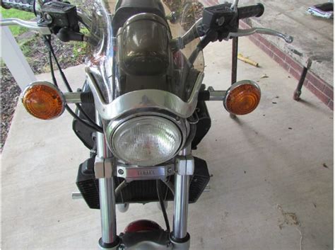 Another problem is the leaking under the dashboard. Buy 1989 Yamaha Vmax 1200 on 2040-motos