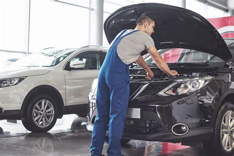 How To Stay On Top Of Fleet Vehicle Maintenance Advantage Insurance