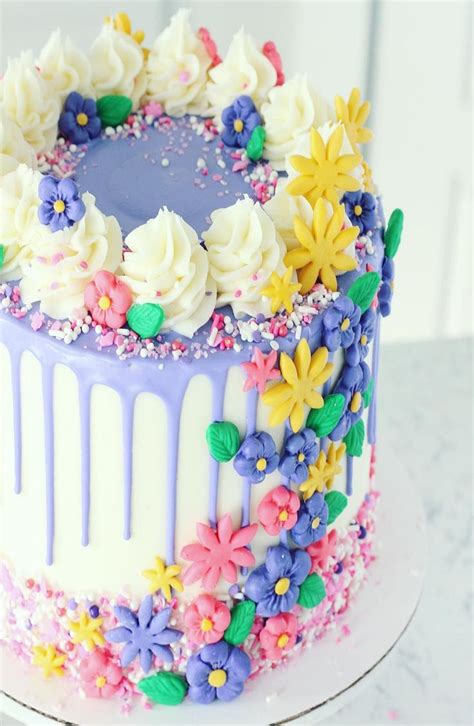 Pin By Ivanka Kostova On храна Birthday Cake With Flowers Gorgeous Cakes Eat Cake