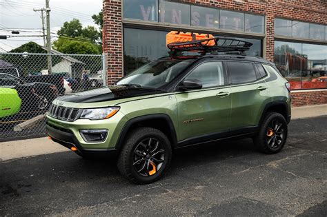 Review Mopars Custom Jeep Compass Trailpass And Renegade B Ute Concepts