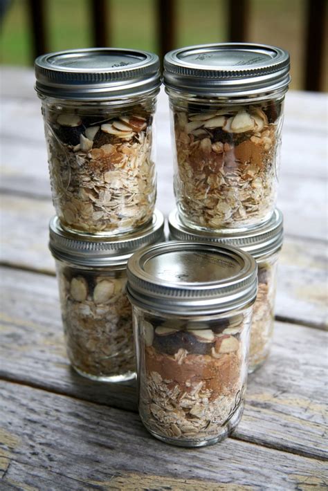 The recipe is a good source of fiber and beta carotene, and given that carrots rank low on the gi index. Cinnamon Raisin Overnight Oats | Overnight Oats Recipes ...