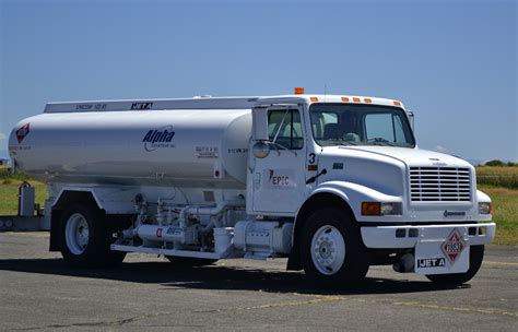 Airport Jet A Aviation Fuel Tanker Truck Tanker Trucking Aviation
