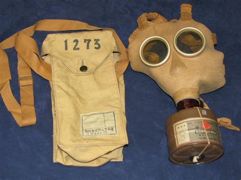 Wwii Japanese Gas Mask With Carry Bag And Filter Choice Condition 18 162