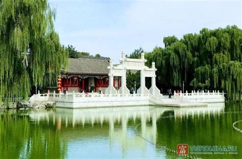 Сад Величественного Вида Grand View Garden Daguanyuan 大观园 Пекин