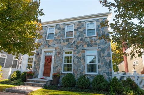 Lovely Houses Facade With Fieldstone Veneers New England Blend In
