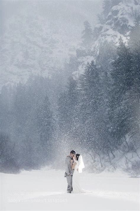Pin By 𝒫𝒶𝓉𝓇𝒾𝒸𝒾𝒶 🍷 On A Wedding In Winter♡~♡ Winter Wedding Planning
