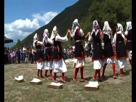 63,244 likes · 26 talking about this. Traditional Macedonian Dance - YouTube
