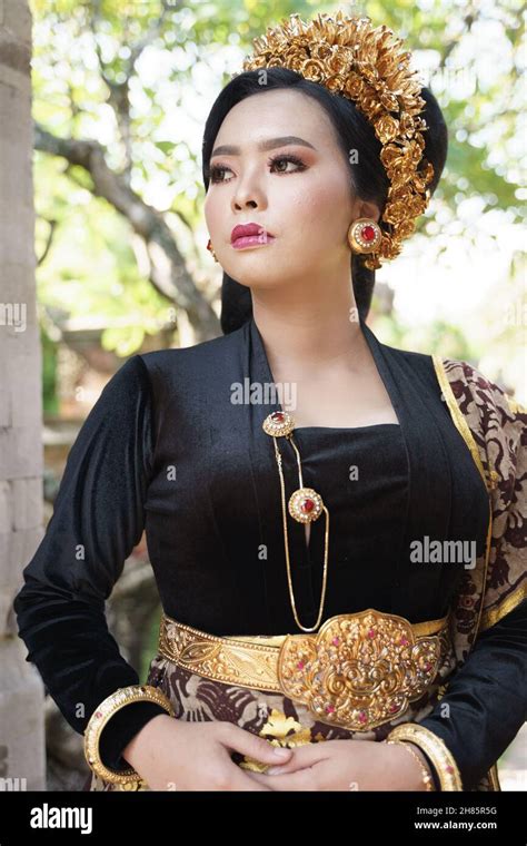 Beautiful Woman Wearing Traditional Balinese Clothes Black Kebaya And