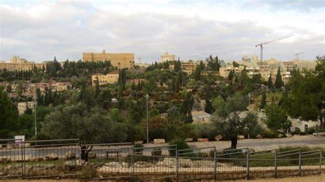 אתר כלכליסט הוא אתר החדשות הכלכלי המוביל בישראל. סיור בחומות ירושלים - בעקבות תהילים פרק נא' - רשות הטבע והגנים