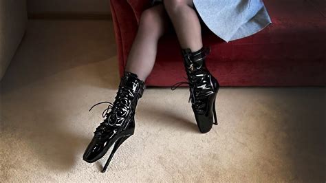 Ballet Boots High Heels Vika Is Trying To Walk In Latex Ballet Boots Ballet Boots Walking
