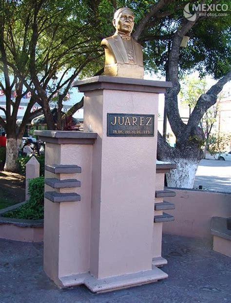 Busto De Benito Juárez En Reynosa Tamaulipas Benemerito De Las