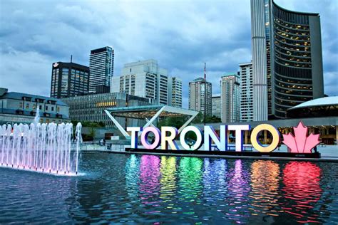 Best Toronto Hotels And Neighborhoods For Your First Visit