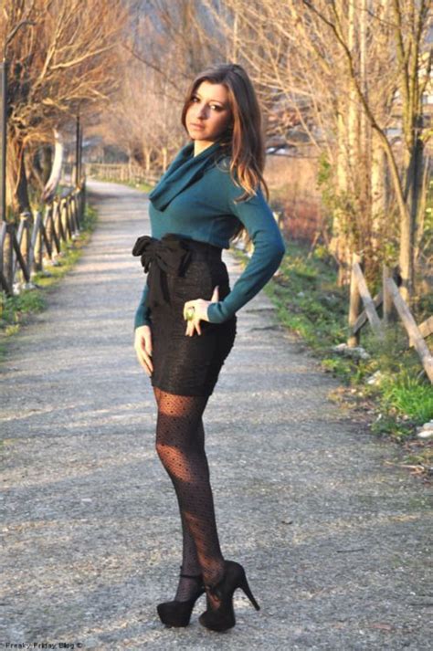 Love This Outfit And The Patterned Tights Tights And Heels Casual