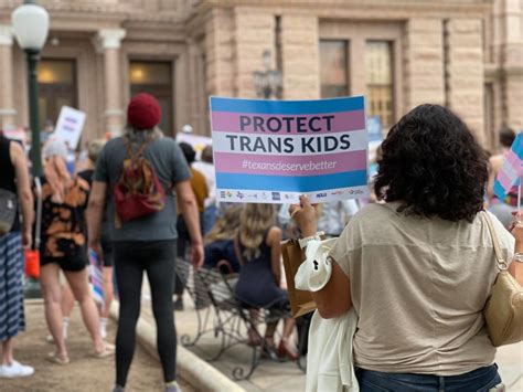 Texans Rally Against Anti Trans Legislation Outsmart Magazine
