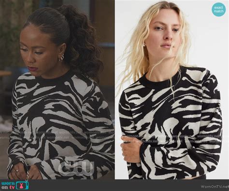 Wornontv Keisha’s Zebra Stripe Sweater On All American Homecoming Netta Walker Clothes And