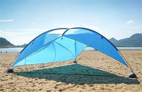 Depending on the size, the materials, and the added features, you can end up spending quite a lot. Top 9 Best Outdoor Beach Tents in 2020 | Beach tent ...