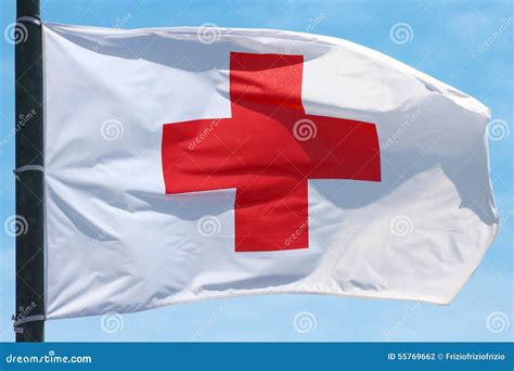 Bandera De La Cruz Roja Fotografía Editorial Imagen De Ginebra 55769662