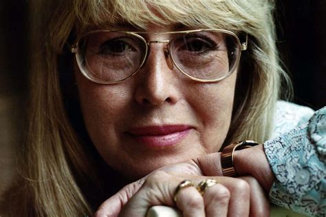 Obituary Cynthia Lennon The Beautiful Wirral Student Who Caught John
