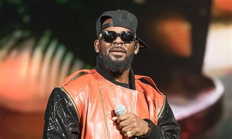 R Kelly Tickets So Popular In Germany The Singer Has Had To Upgrade