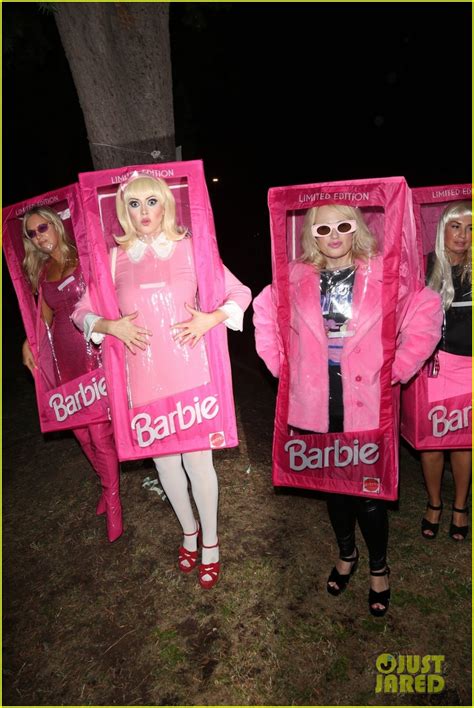 Photo Rebel Wilson Ramona Agruma Barbies Halloween 17 Photo 4846982 Just Jared