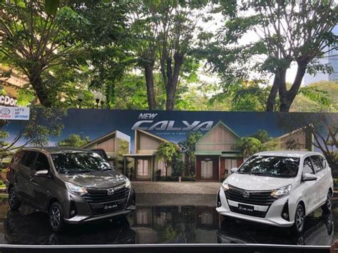 Daftar harga toyota sienta 2021 (dp & cicilan) di indonesia. Simulasi Kredit Toyota Calya, Tenor 4 Tahun Bayar Berapa ...