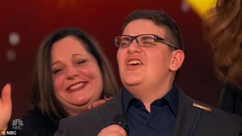 Agts Howie Hits Golden Buzzer For Once Blind Singer Daily Mail Online