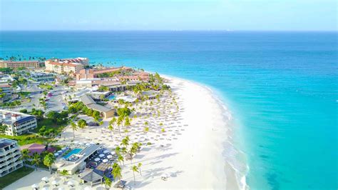 Best Places For A Honeymoon In Aruba Manchebo Beach Getting Stamped